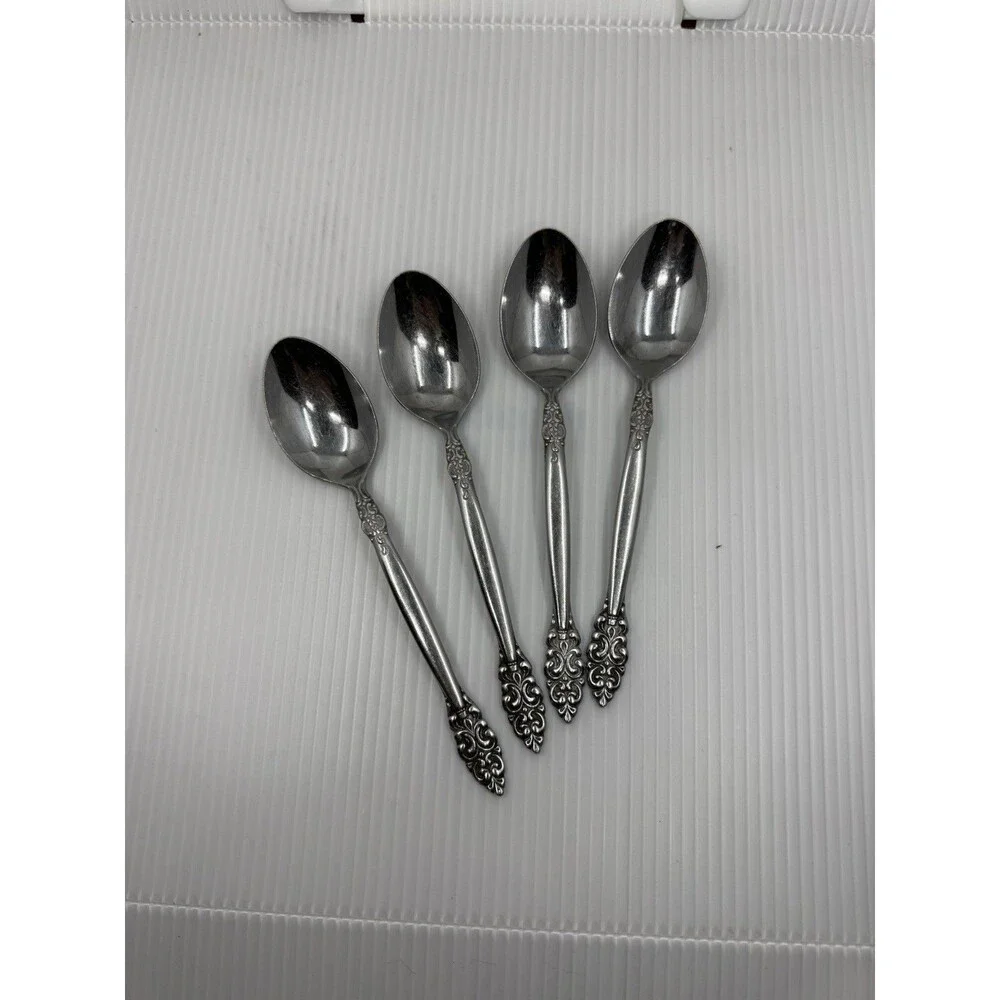 UNF86 Nordic Pattern Stainless Flatware Japan 4 Teaspoons Preowned